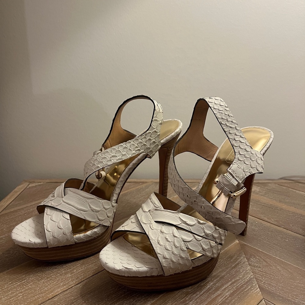 Vintage Coach Platform Heels (real leather) - Picture 2 of 6